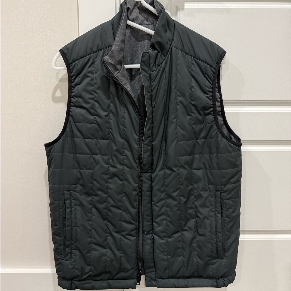 Theory size Small reversible vest